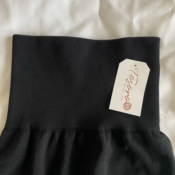 On The Go Compression Biker Shorts - Black - Picture 2 of 3